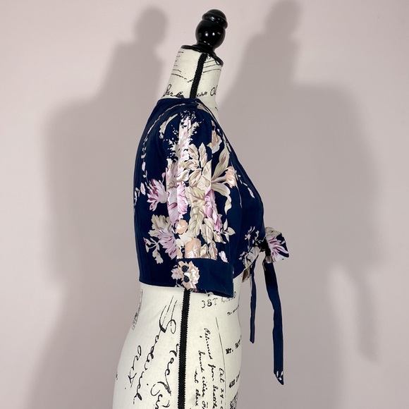 Majorelle Floral Tie-Front Crop Top - Picture 3 of 7